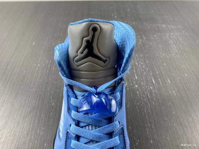 Air  RETRO “UNC” Jordan 5  DV1310-401 0522